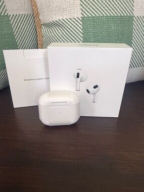 Apple White AirPods Pro 3rd Gen Wireless Earbuds with Charging Case